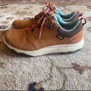 TEVA Arrowood Lux WP Brown Leather sneaker shoe hiking boot